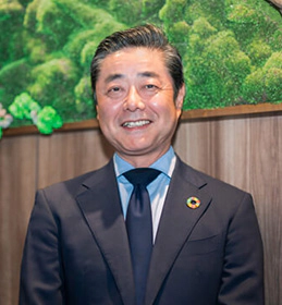 専務執行役員明嵐 二朗の写真